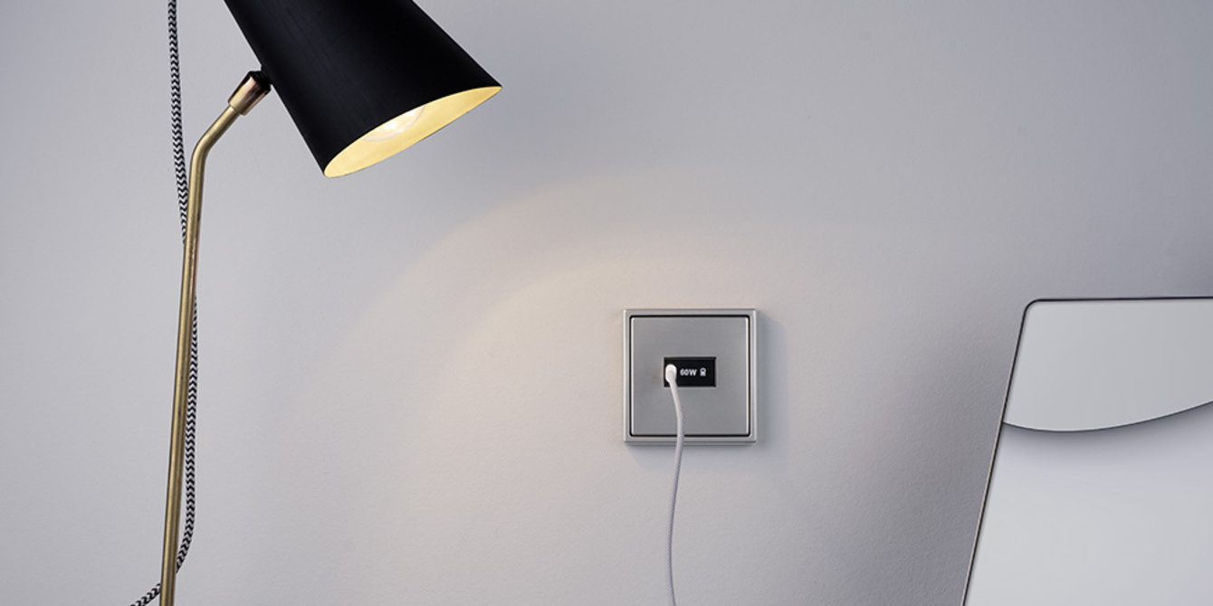 Ladegerät USB PD 60 bei Relais Elektrohandwerk GmbH in Elstra OT Rauschwitz