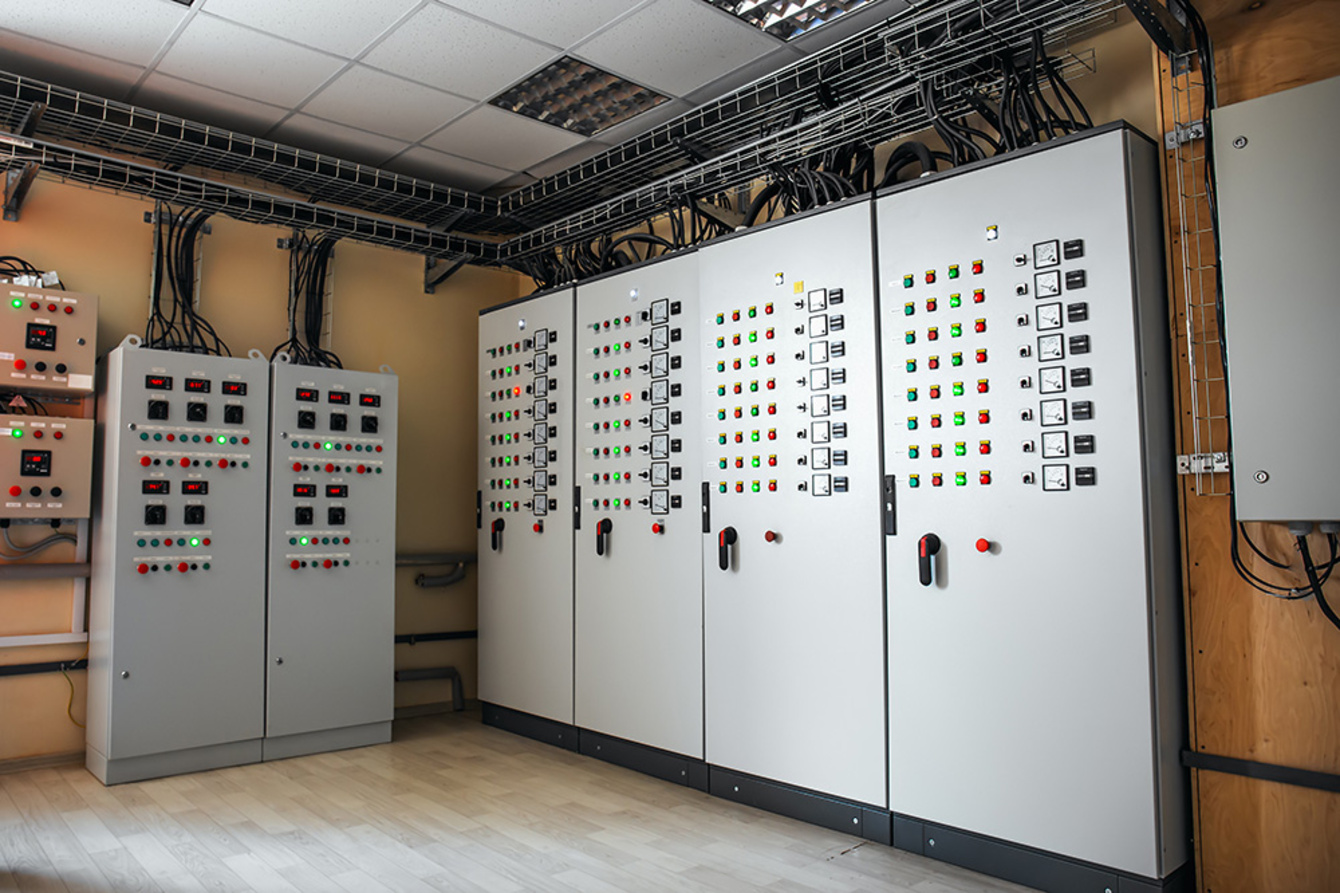 Schalt­anlagen­bau bei Relais Elektrohandwerk GmbH in Elstra OT Rauschwitz