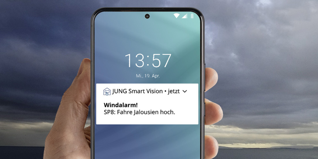 JUNG Smart Panel 8 bei Relais Elektrohandwerk GmbH in Elstra OT Rauschwitz