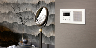 JUNG Smart Radio DAB+ bei Relais Elektrohandwerk GmbH in Elstra OT Rauschwitz