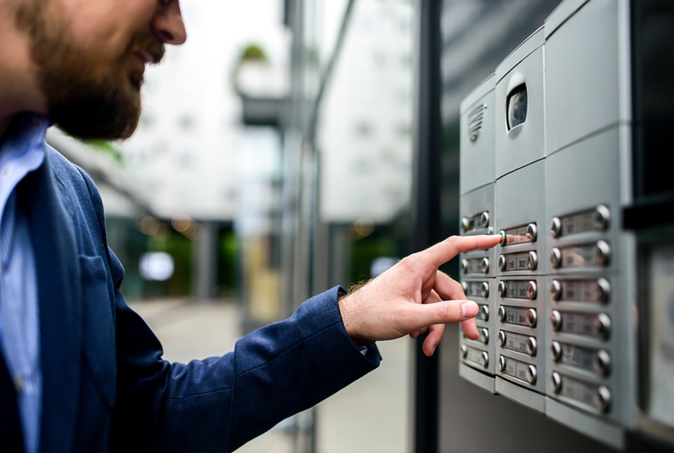 Sprech­anlagen bei Relais Elektrohandwerk GmbH in Elstra OT Rauschwitz